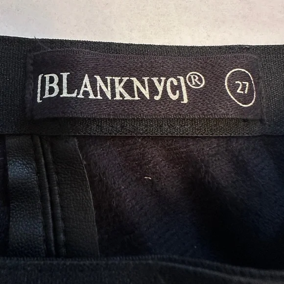 Blank NYC Women's Size 27 Pull On Vegan Leather Black Leggings Pants 29” Inseam - Picture 3 of 7